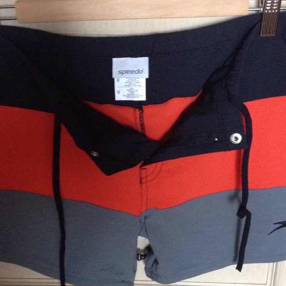 SPEEDO SHORTS - Picture 5 of 8